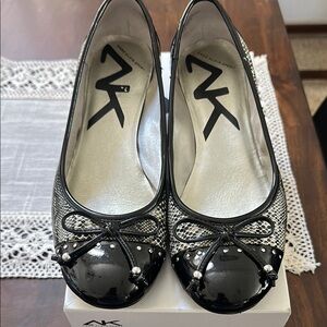 Anne Klein low wedge ballet shoes, size 9.5. Black and snakeskin w/silver detail